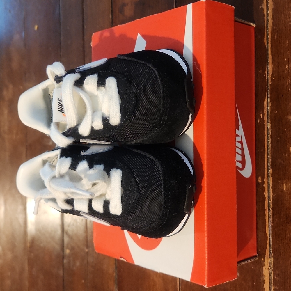 NIKE WAFFLE TRAINER 2